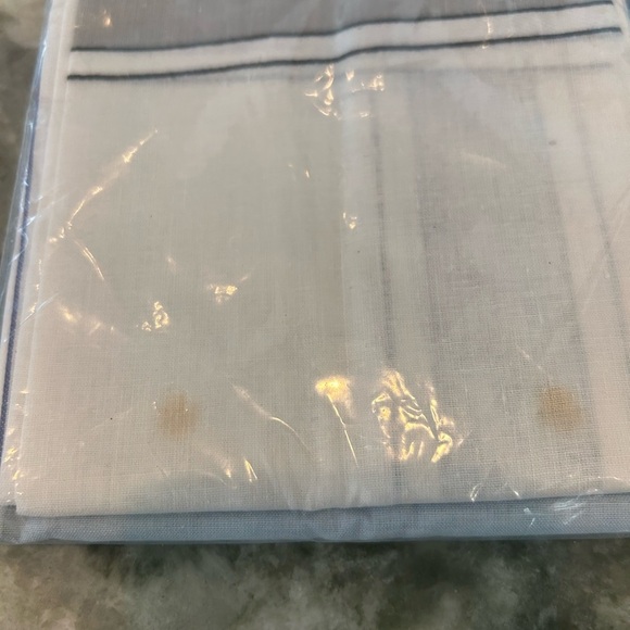 VINTAGE Dior Men's  Handkerchief Set of 6 (?brand new—one looks stained) - Picture 3 of 3